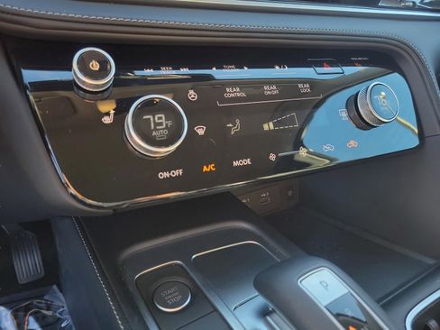 Certified 2025 INFINITI QX60 Pure image 16