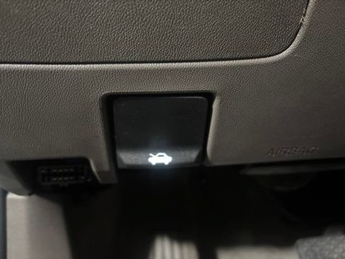 Used 2023 Chevrolet Malibu LT FWD image 28
