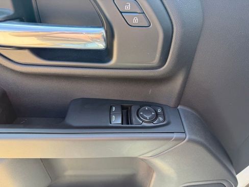 Used 2026 Chevrolet Silverado 1500 W/T w/ Trailering Package RWD image 17