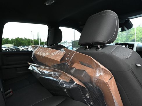 New 2026 RAM 2500 Tradesman AWD/4WD image 24