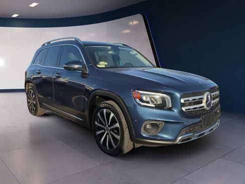 Used 2022 Mercedes-Benz GLB 250 4MATIC image 7