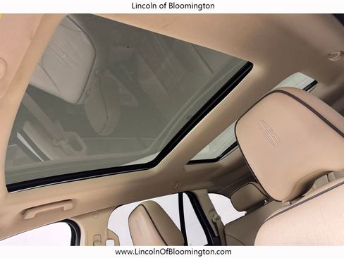 Used 2010 Lincoln MKX AWD image 26