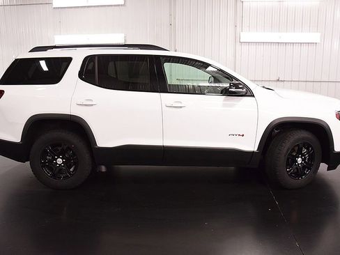 Used 2023 GMC Acadia AT4 AWD/4WD image 9