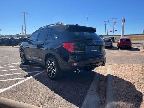 Used 2023 Honda Passport Elite image 2