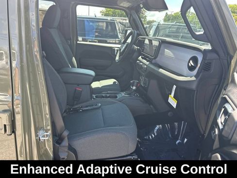 Used 2025 Jeep Wrangler Unlimited Sport AWD/4WD image 24