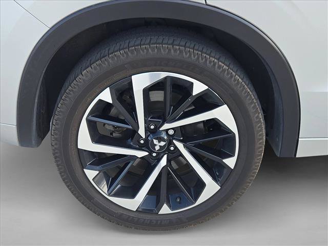 Used 2023 Mitsubishi Outlander SEL FWD image 17