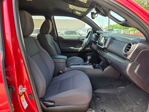 Used 2019 Toyota Tacoma TRD Sport RWD image 27