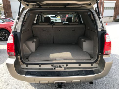 Used 2008 Toyota 4Runner Limited AWD/4WD image 26