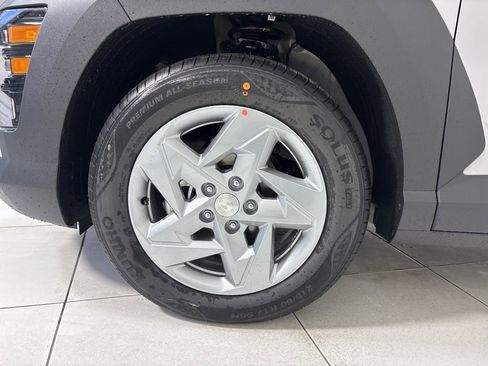 New 2026 Hyundai Kona SE image 9