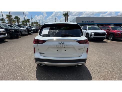 Used 2023 INFINITI QX50 Luxe FWD image 3