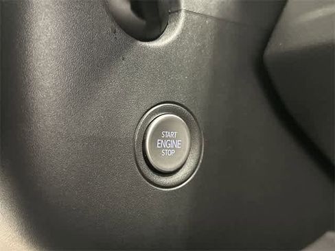 Used 2022 Volkswagen ID.4 Pro image 11