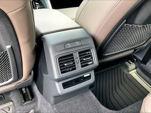 Used 2025 Audi Q5 Premium Plus AWD/4WD image 25