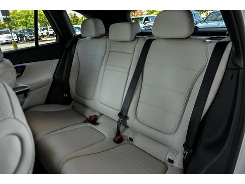 New 2026 Mercedes-Benz GLC 350e 4MATIC image 12