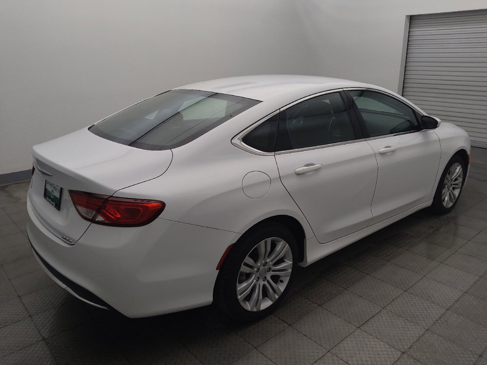 Used 2016 Chrysler 200 Limited FWD image 9