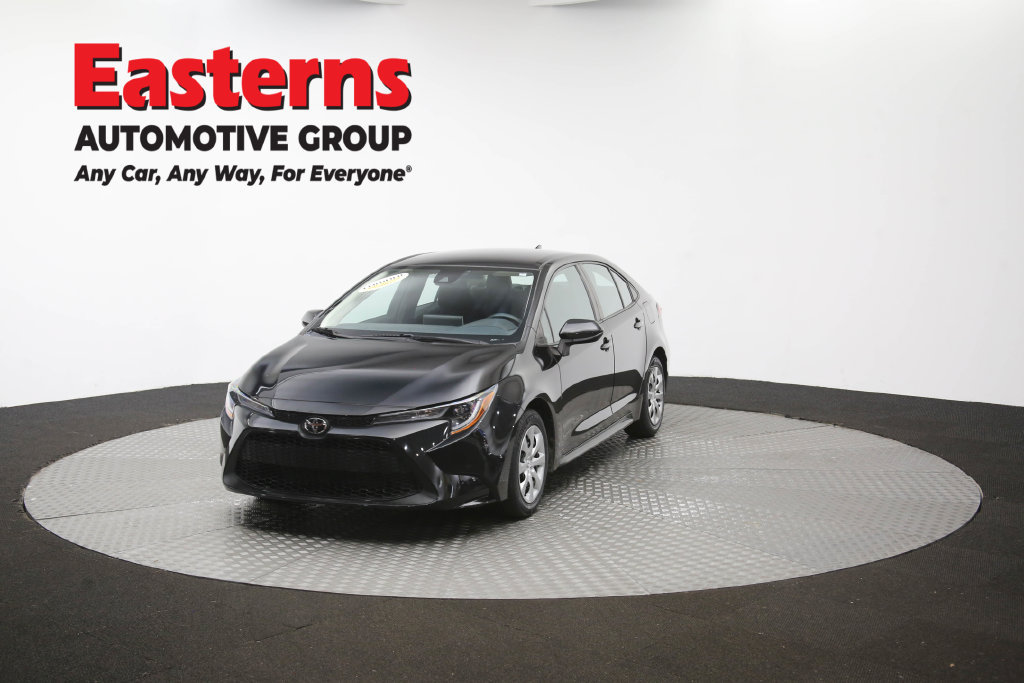 Used 2021 Toyota Corolla LE w/ Carpet Mat Package (TMS) FWD image 57