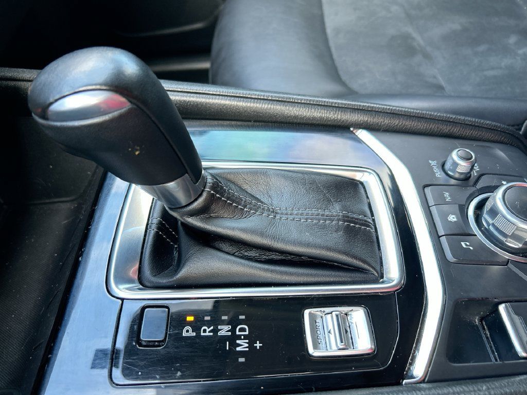 Used 2018 MAZDA CX-5 Touring w/ Preferred Equipment Package FWD image 25