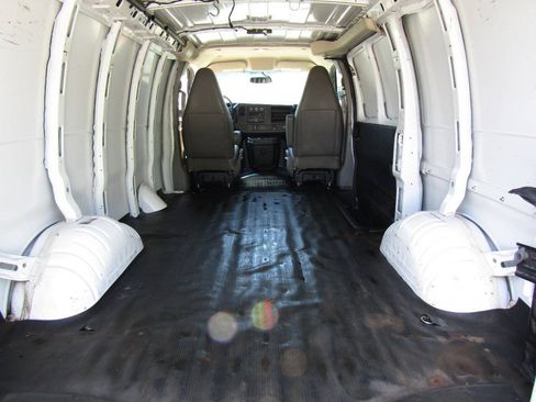 Used 2021 Chevrolet Express 2500 w/ Driver Convenience Package RWD image 13