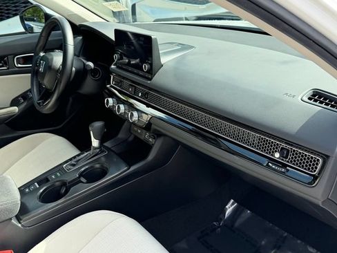 Used 2024 Honda Civic EX image 19