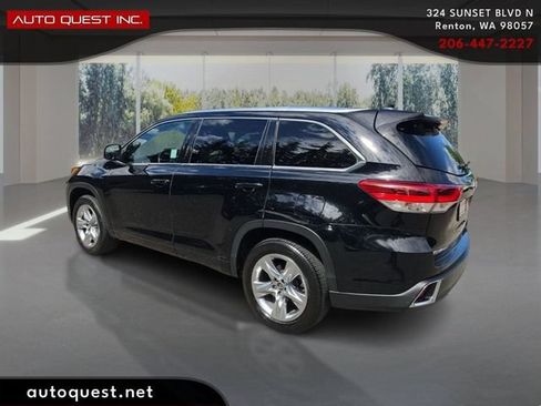 Used 2018 Toyota Highlander Limited FWD image 7