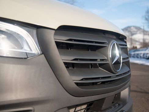 New 2025 Mercedes-Benz Sprinter 2500 image 14