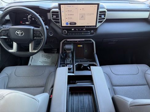 Used 2024 Toyota Tundra Limited image 30