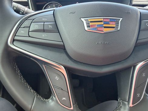 Certified 2024 Cadillac XT5 Luxury FWD image 27