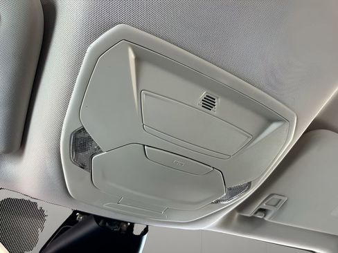 Used 2018 Ford Escape Titanium w/ Ford Safe & Smart Package image 23