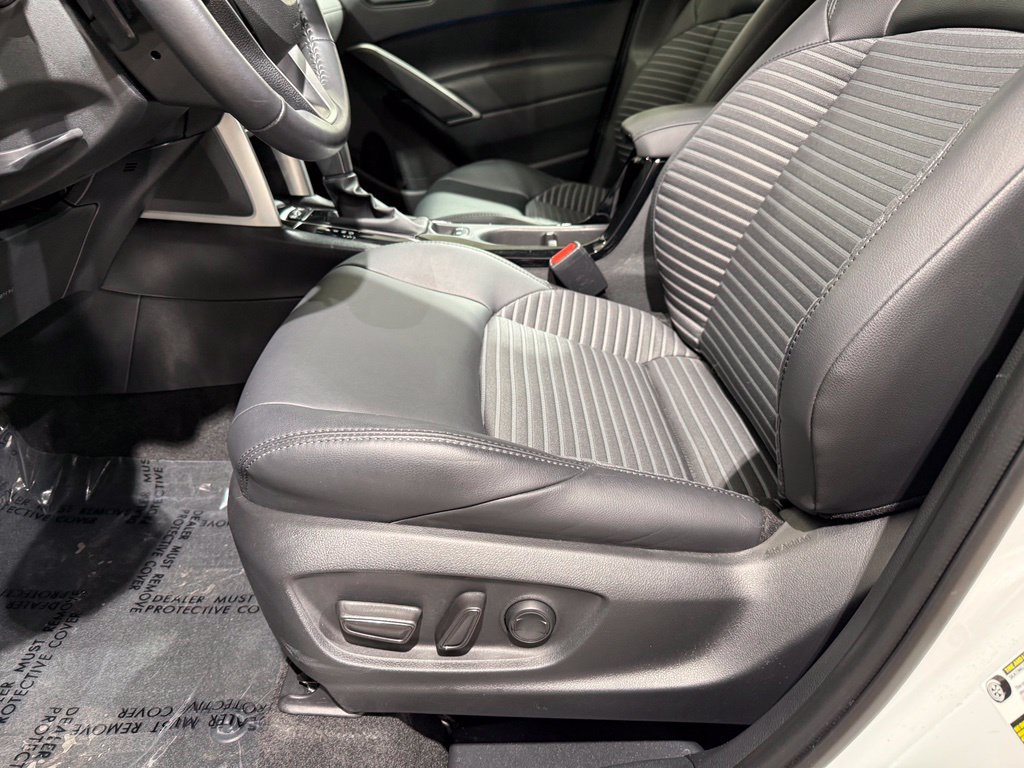 Certified 2023 Toyota Corolla Cross AWD Hybrid w/ Convenience Package image 14