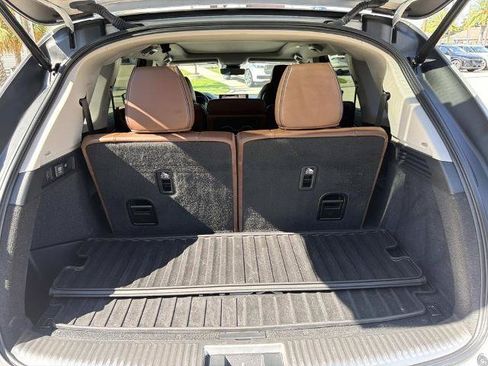 Used 2024 Acura MDX SH-AWD w/ Advance Package image 10