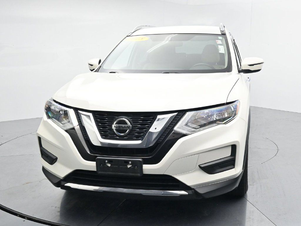 Used 2018 Nissan Rogue SV AWD/4WD image 3