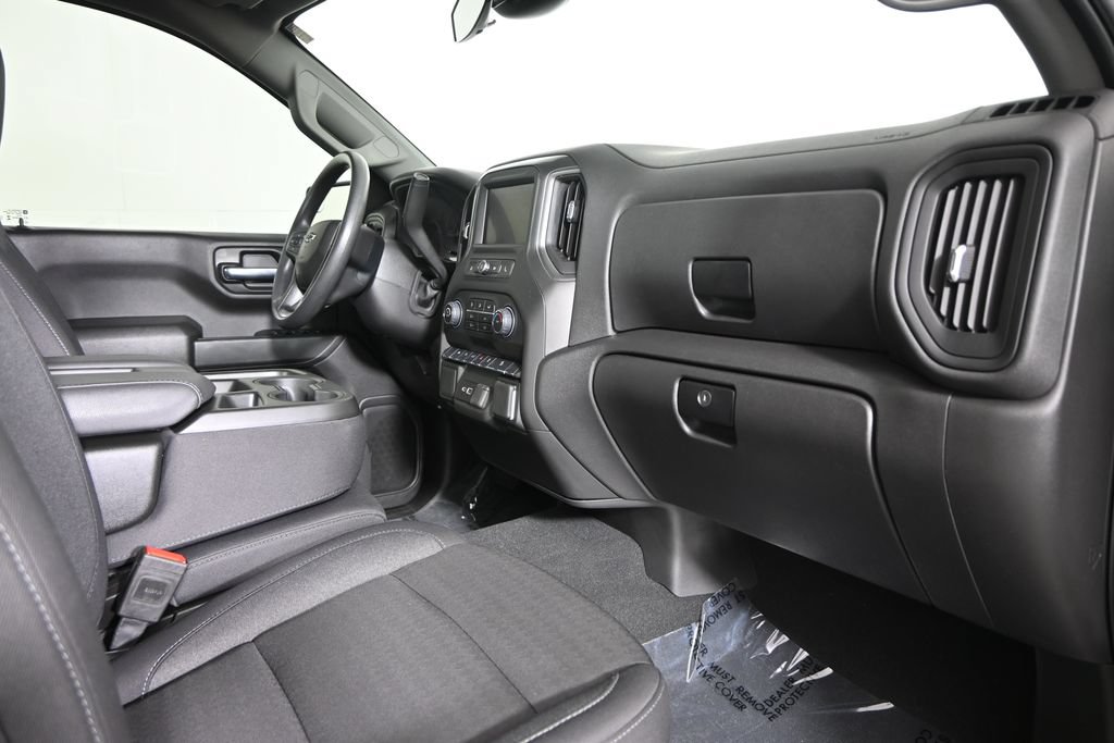 Used 2025 Chevrolet Silverado 1500 Custom Trail Boss AWD/4WD image 15