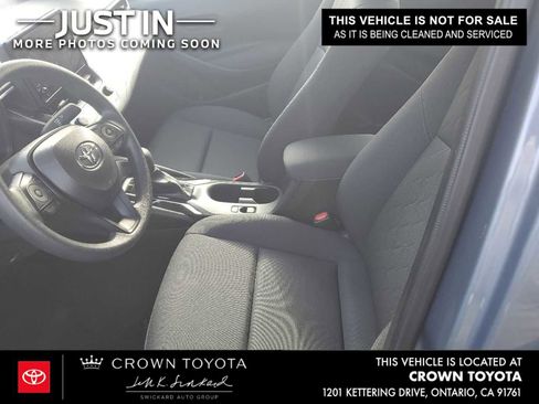 Used 2025 Toyota Corolla LE FWD image 4