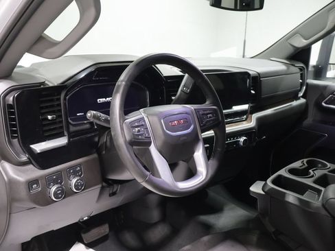 Used 2025 GMC Sierra 3500 SLE w/ Preferred Package AWD/4WD image 15