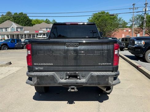 Used 2025 Chevrolet Silverado 2500 Custom w/ Custom Value Package AWD/4WD image 7