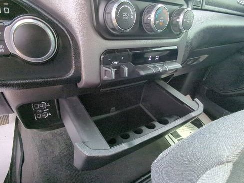 Used 2020 RAM 1500 Big Horn AWD/4WD image 17