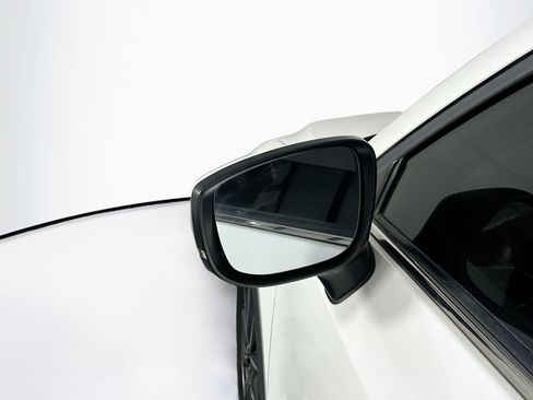 Used 2018 MAZDA CX-5 Touring w/ Preferred Equipment Package FWD image 16