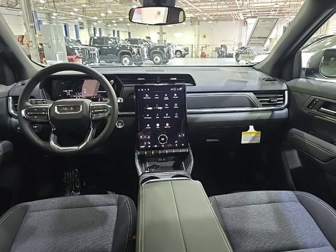 New 2027 GMC Terrain Elevation FWD image 17