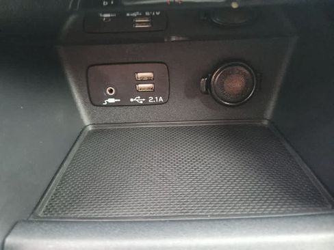 Certified 2023 Subaru Forester Touring AWD/4WD image 16