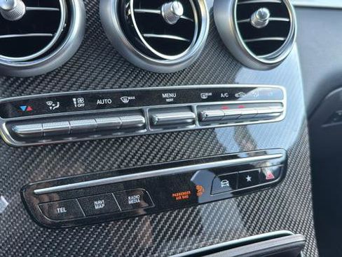 Used 2022 Mercedes-Benz GLC 43 AMG 4MATIC image 19