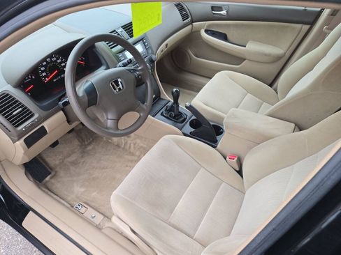 Used 2004 Honda Accord LX image 14