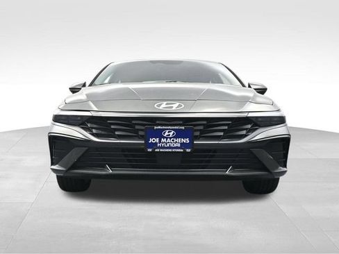 Used 2025 Hyundai Elantra SEL FWD image 32