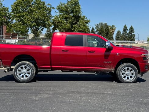 New 2026 RAM 2500 Laramie AWD/4WD image 2