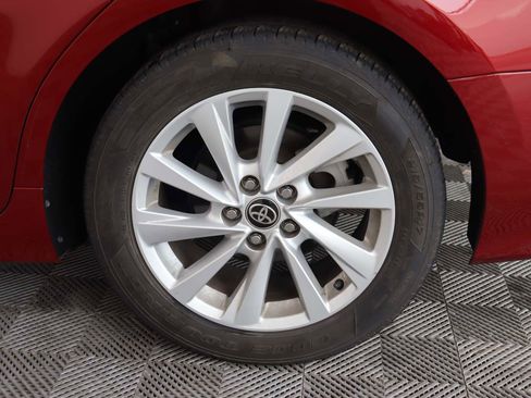 Used 2022 Toyota Camry LE w/ Carpet Mat Package (TMS) image 16