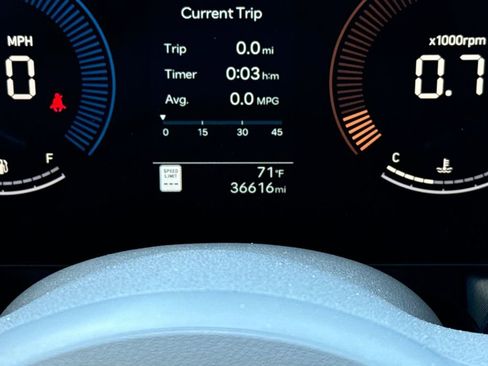 Used 2025 Hyundai Sonata SEL FWD image 35