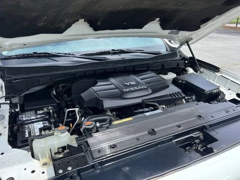 Used 2019 Nissan Titan PRO-4X AWD/4WD image 41