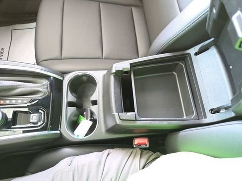 Used 2024 GMC Canyon Elevation w/ Convenience Package AWD/4WD image 67