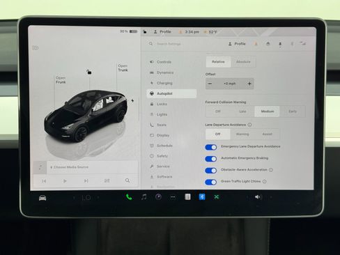 Used 2023 Tesla Model Y Long Range image 25