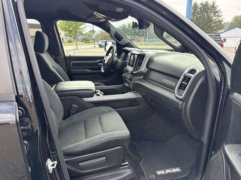 Used 2020 RAM 1500 Big Horn AWD/4WD image 18
