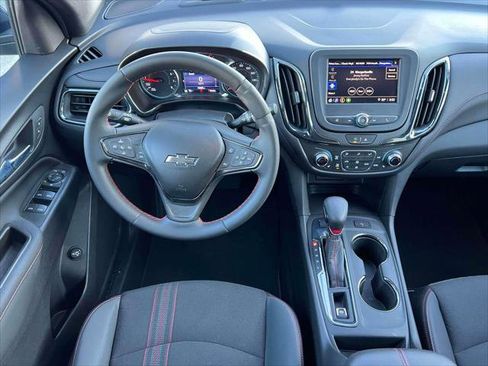Used 2023 Chevrolet Equinox RS image 12