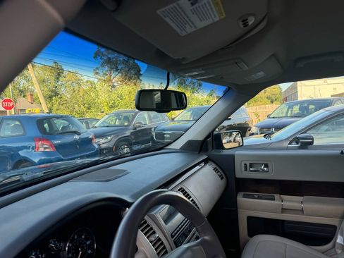 Used 2011 Ford Flex SEL w/ Rapid Spec Order Code image 17
